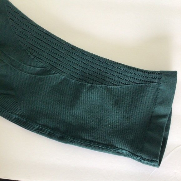 LULULEMON IN THE FLOW CROP II LEGGINGS IN HEATHERED FOREST GREEN SIZE 4 - Picture 13 of 15